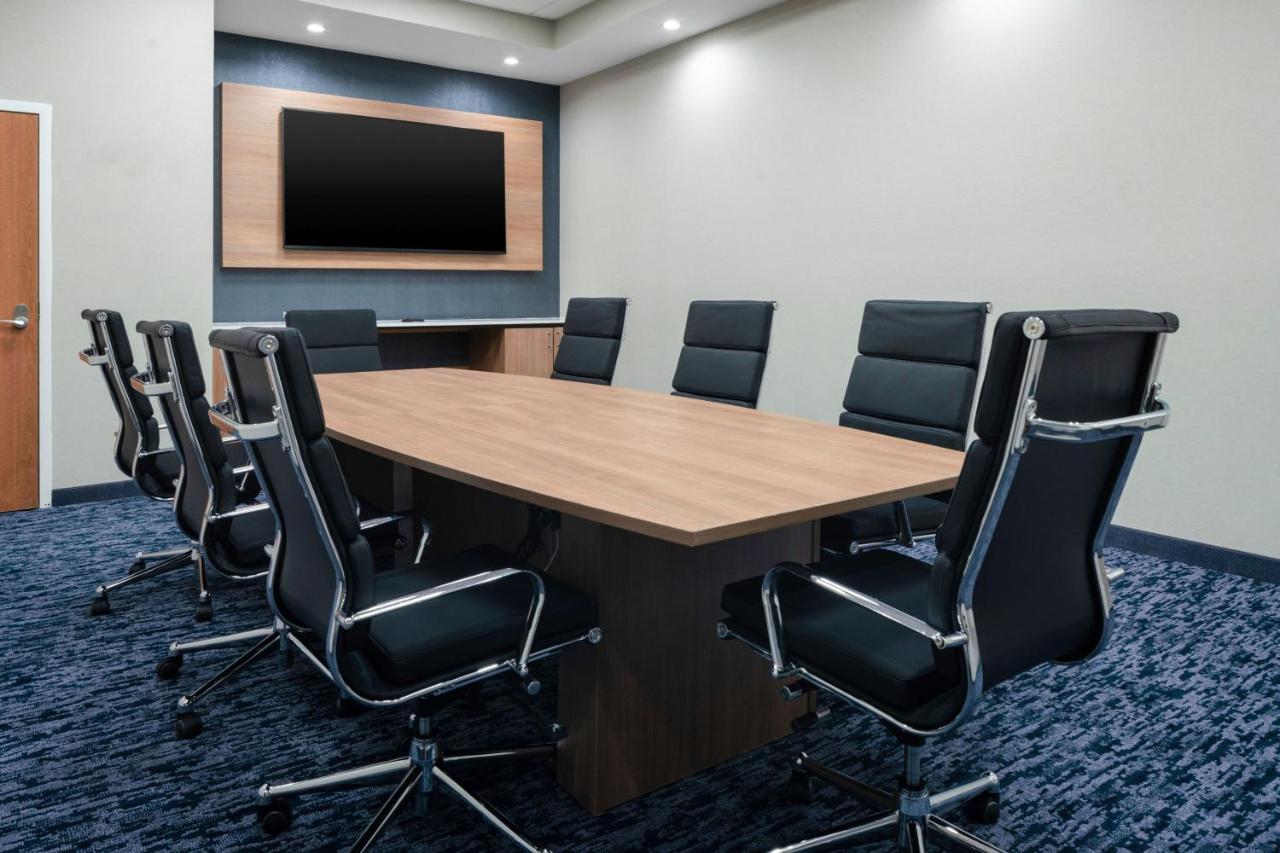 Fairfield Inn & Suites By Marriott Corinth South Denton Area ภายนอก รูปภาพ